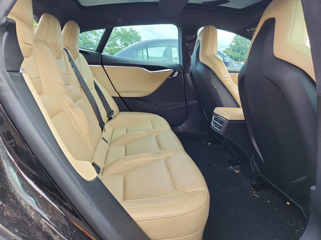 5YJSA1H27EFP66110 · 2014 TESLA MODEL S · 10/13
