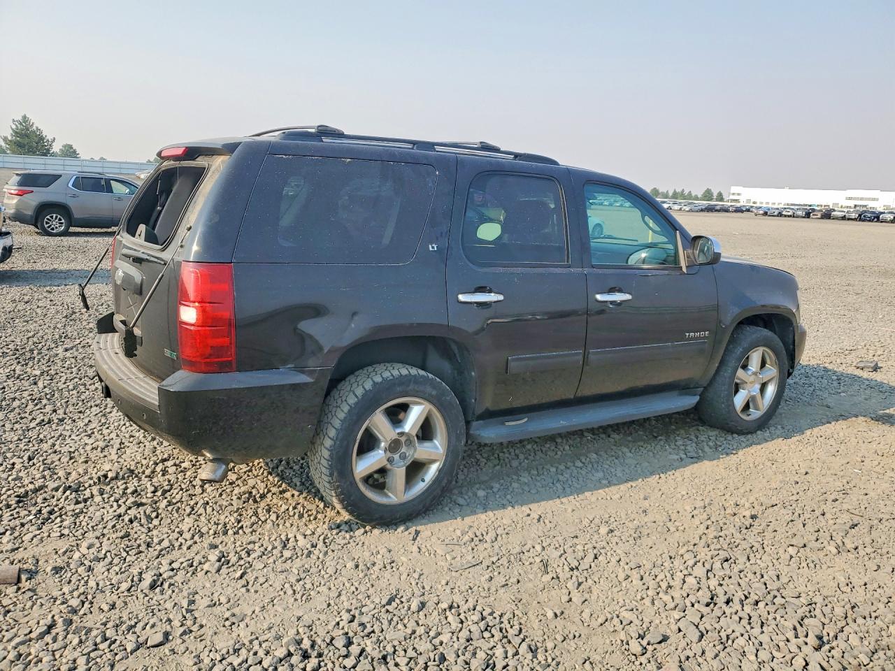 1GNUKBE03AR213626 · 2010 CHEVROLET TAHOE · 3/13