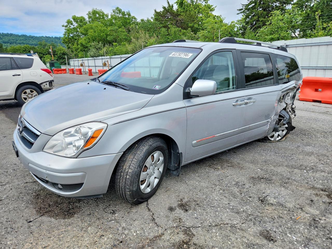 KNDMC233986046557 · 2008 HYUNDAI ENTOURAGE