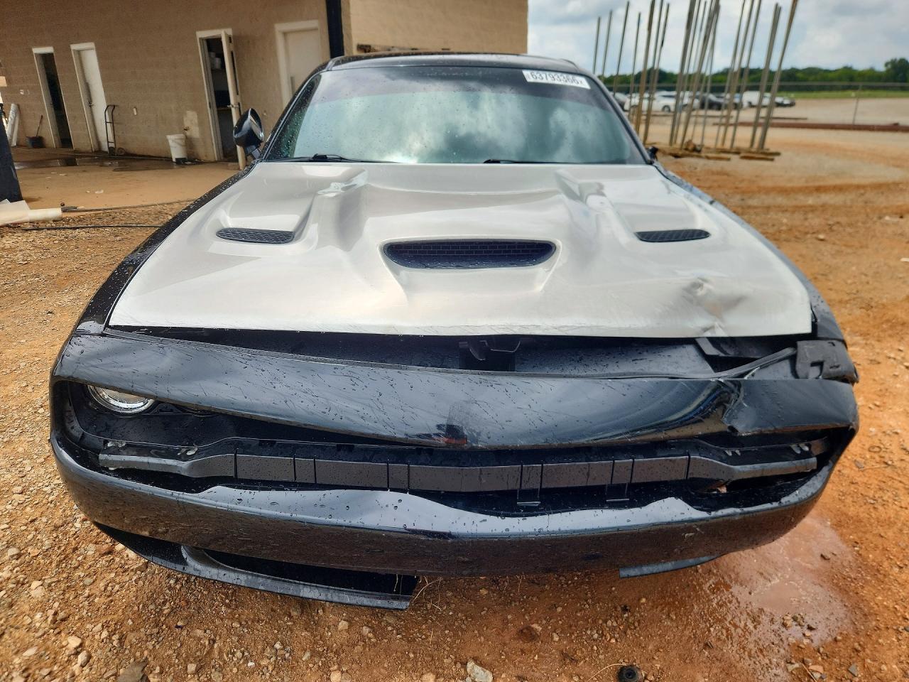 2C3CDZBTXFH758269 · 2015 DODGE CHALLENGER · 5/12