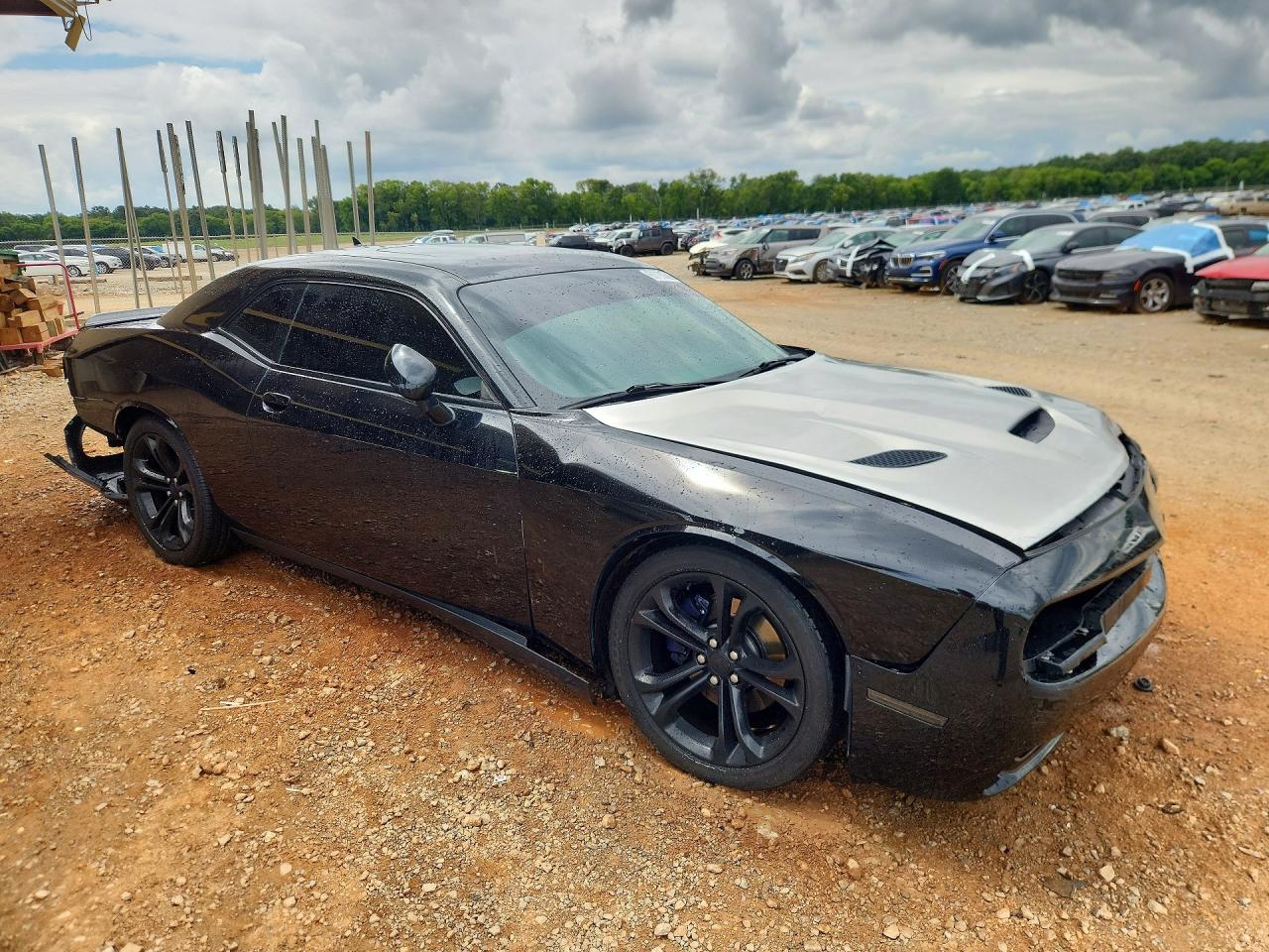 2C3CDZBTXFH758269 · 2015 DODGE CHALLENGER · 4/12