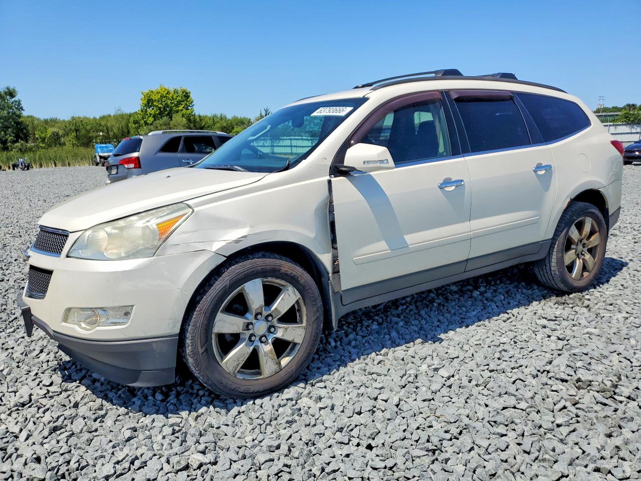 1GNKRGED0BJ330356 · 2011 CHEVROLET TRAVERSE