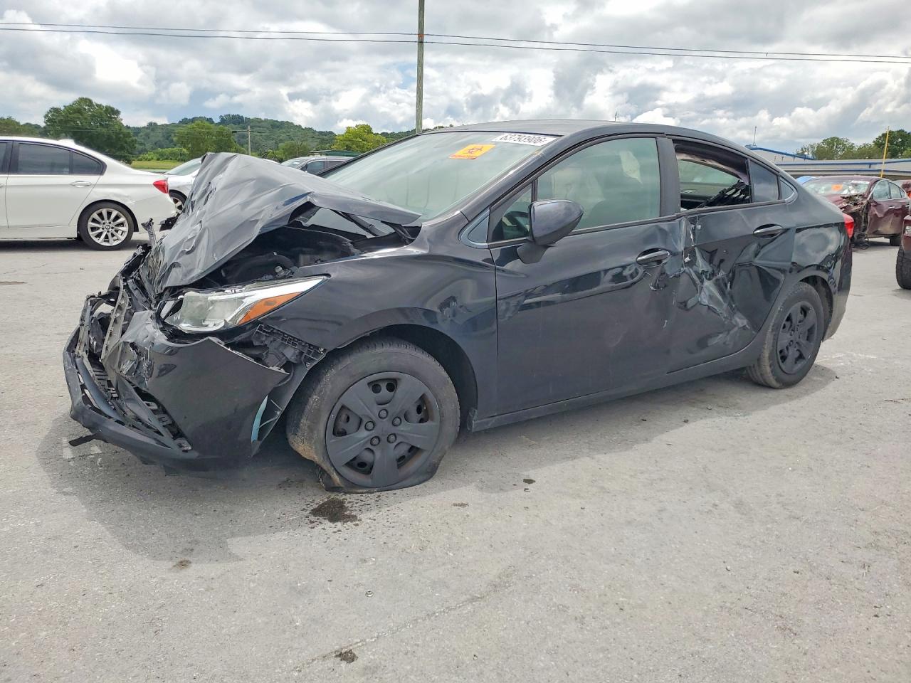 1G1BC5SM8J7226835 · 2018 CHEVROLET CRUZE