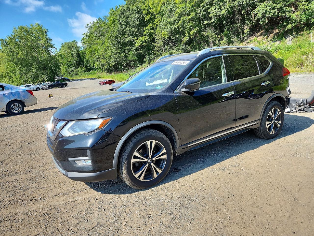 JN8AT2MV2JW316807 · 2018 NISSAN ROGUE