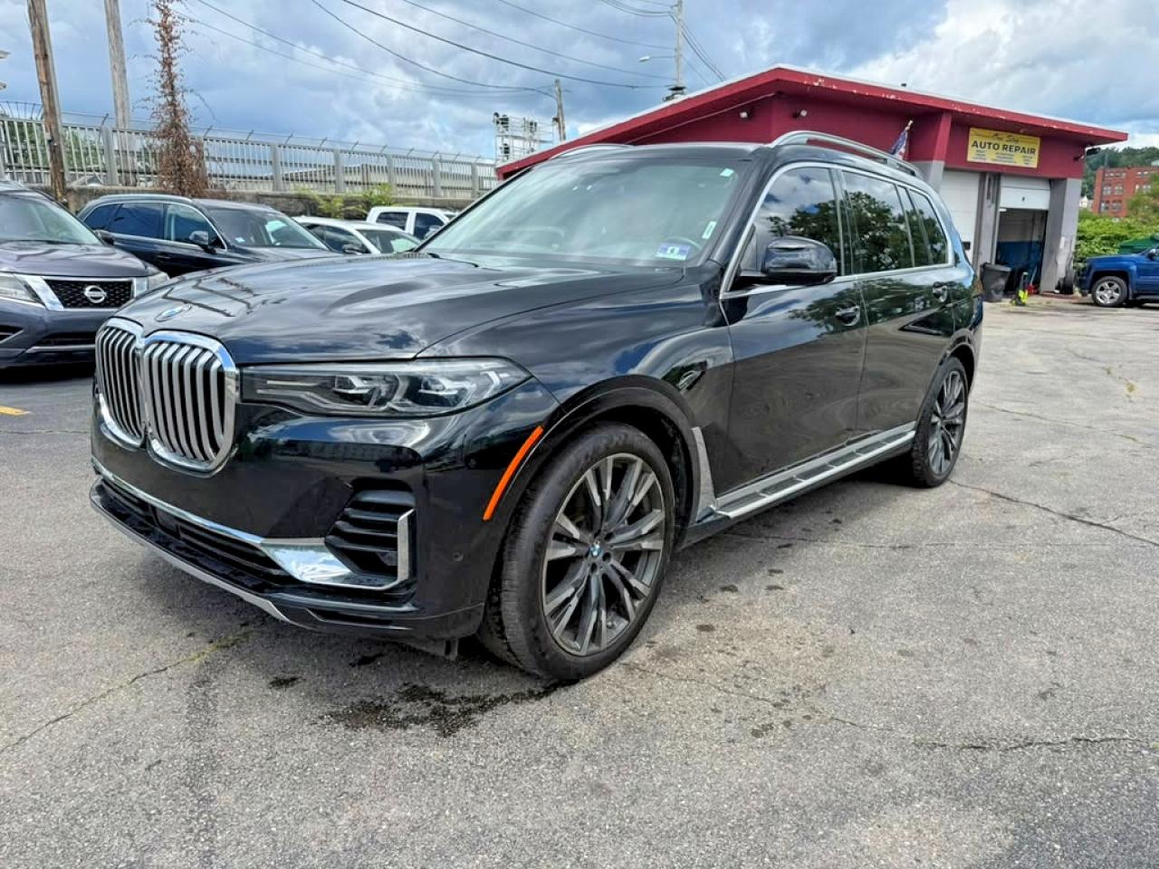5UXCX4C59KLS36573 · 2019 BMW X7