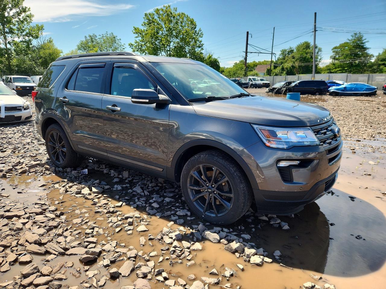 1FM5K8D86JGB25619 · 2018 FORD EXPLORER · 4/13