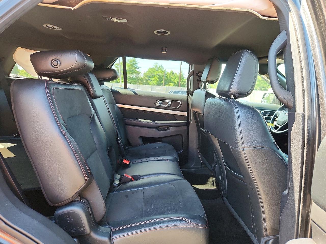 1FM5K8D86JGB25619 · 2018 FORD EXPLORER · 11/13