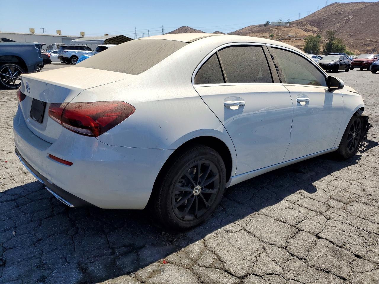 W1K3G4EB5LW043525 · 2020 MERCEDES-BENZ A · 3/12