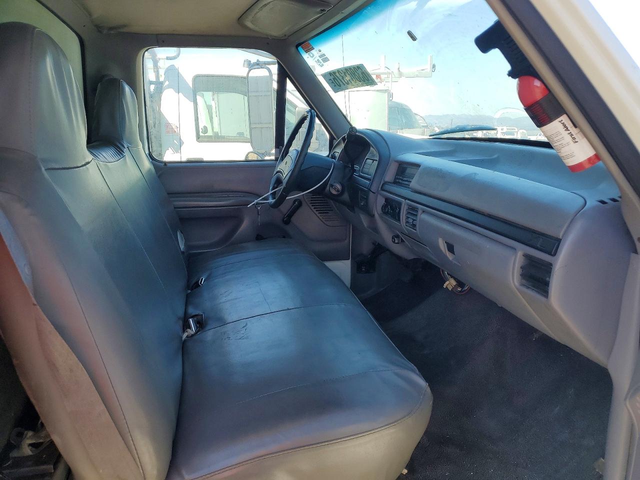 1FDKF37G2TEB15813 · 1996 FORD F350 · 10/12