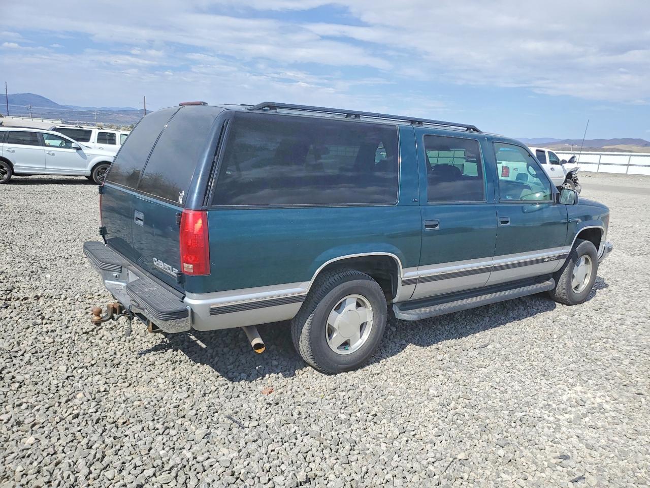 3GNFK16R8VG117402 · 1997 CHEVROLET SUBURBAN · 3/13