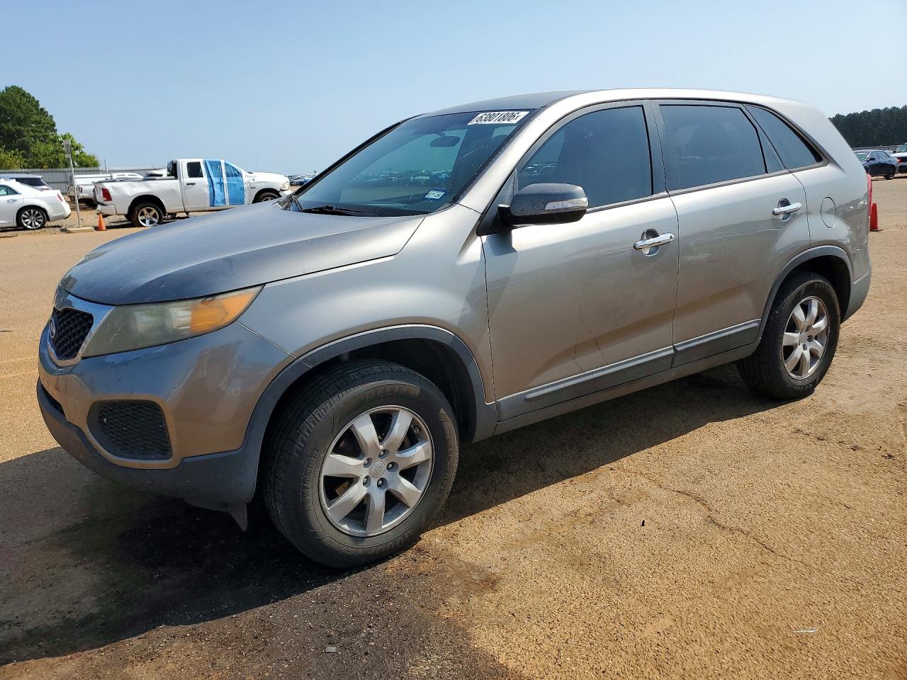 5XYKT3A17BG034815 · 2011 KIA SORENTO
