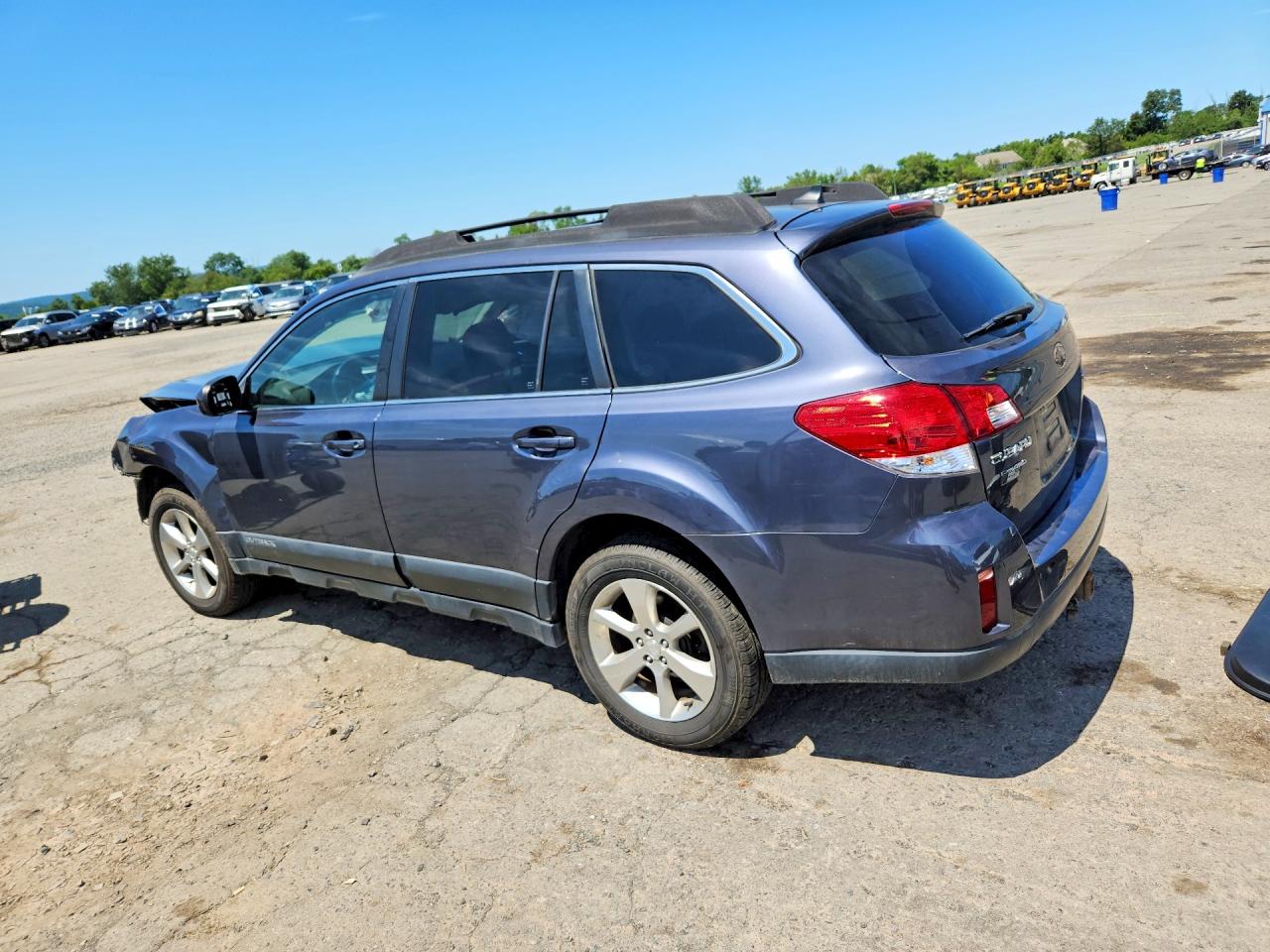 4S4BRBLC7E3287855 · 2014 SUBARU OUTBACK · 2/13