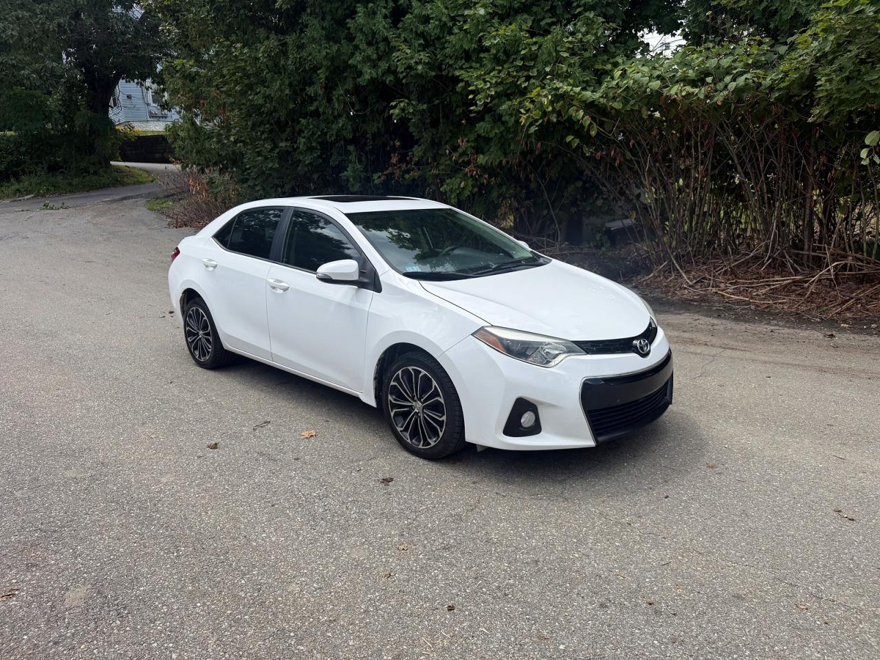 2T1BURHE3EC027496 · 2014 TOYOTA COROLLA