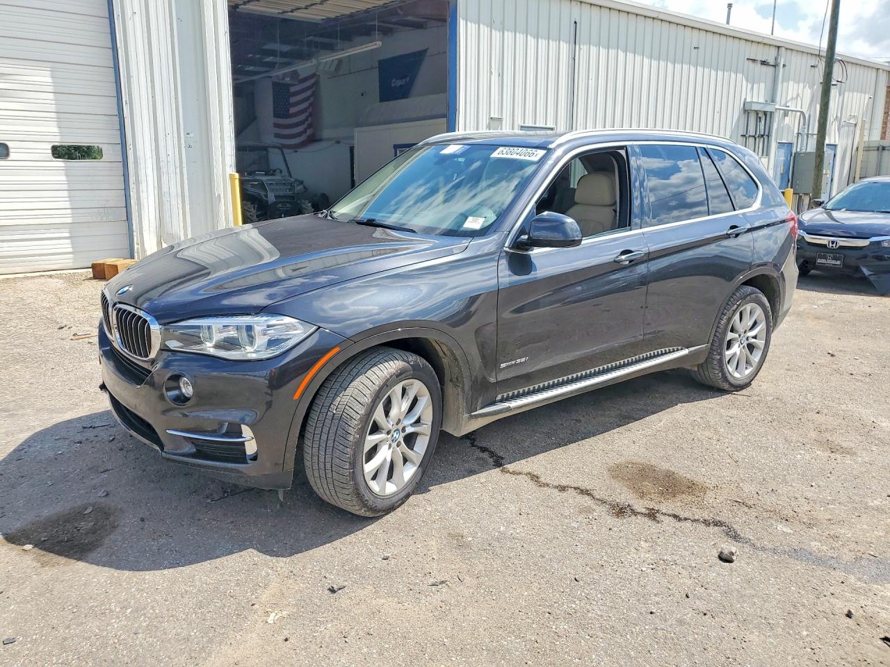 5UXKR2C55E0H34045 · 2014 BMW X5