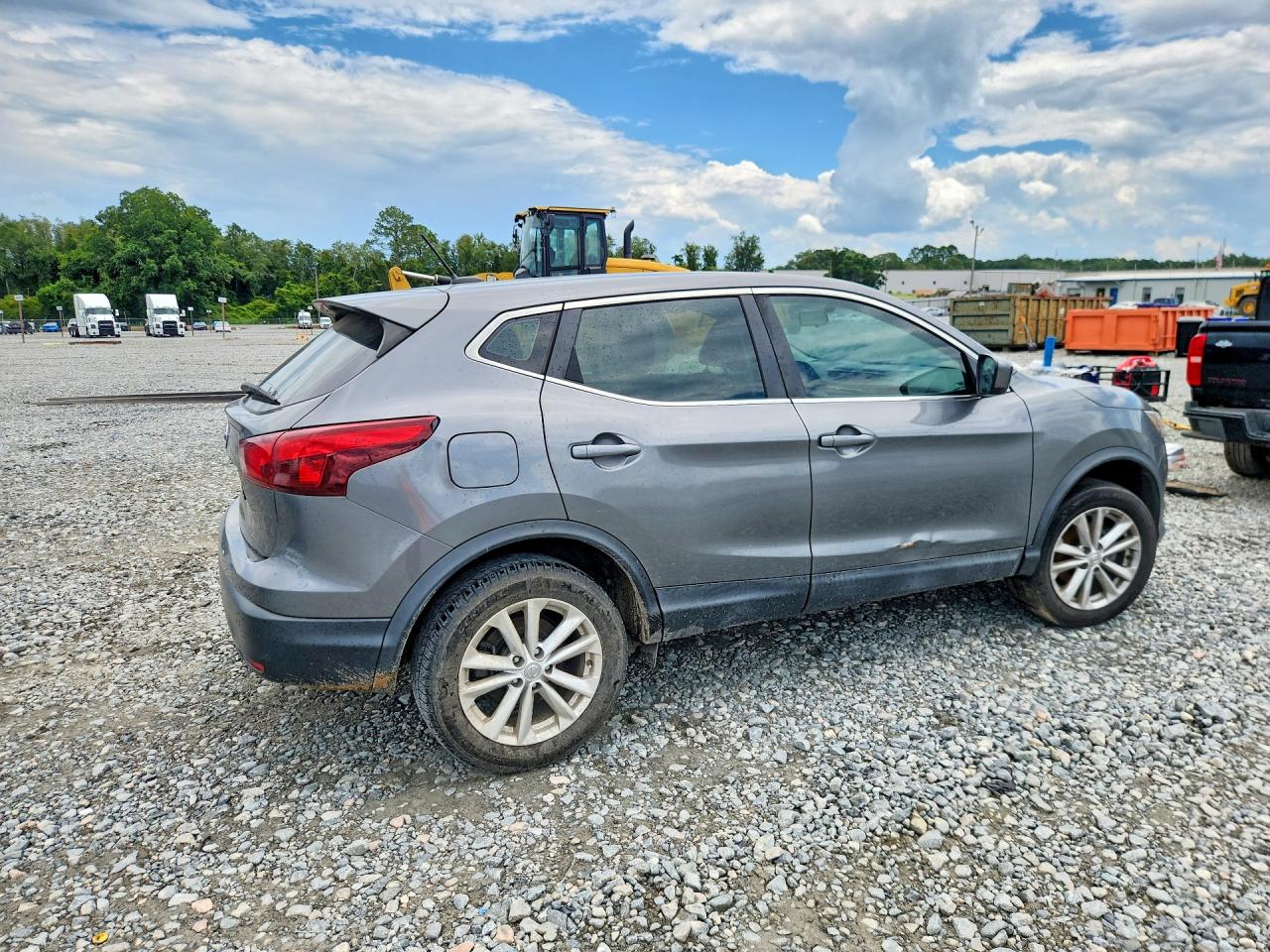 JN1BJ1CP6JW191879 · 2018 NISSAN ROGUE SPORT · 3/13