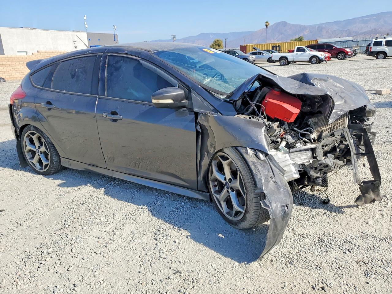 1FADP3L93FL375242 · 2015 FORD FOCUS · 4/12