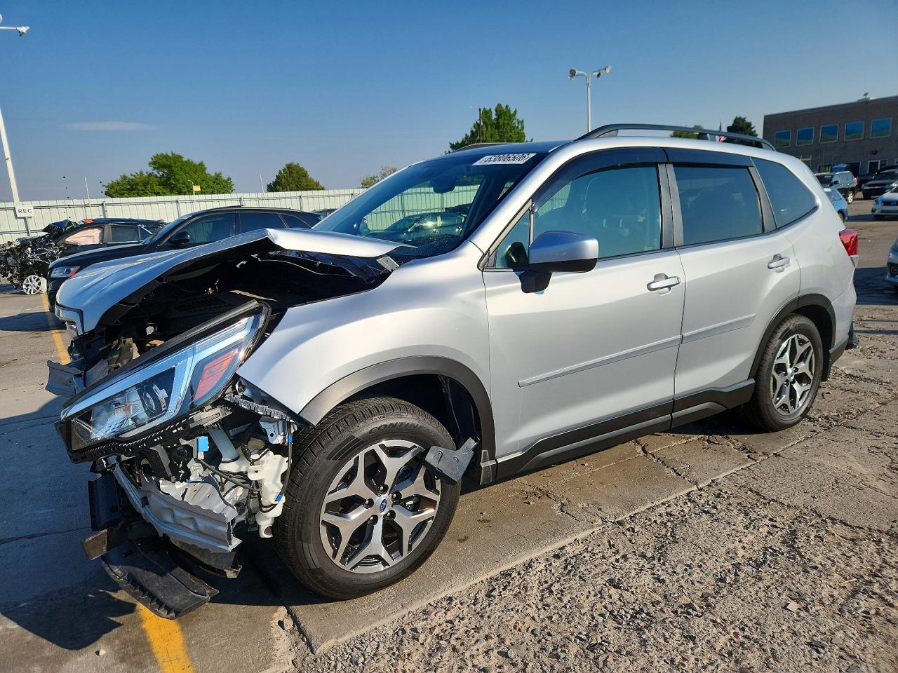 JF2SKAGC5KH411621 · 2019 SUBARU FORESTER