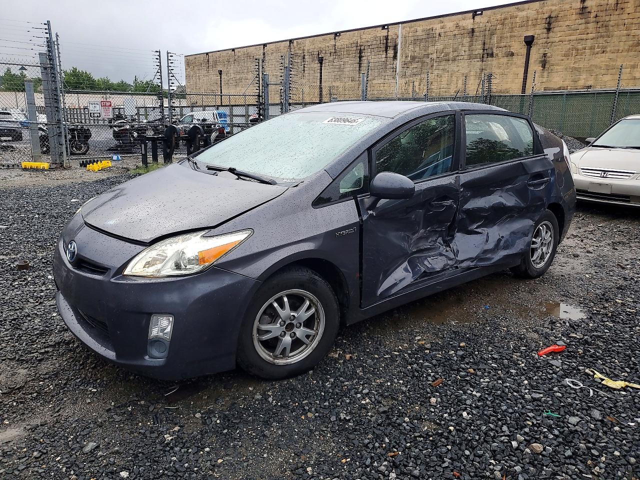 2010 TOYOTA PRIUS