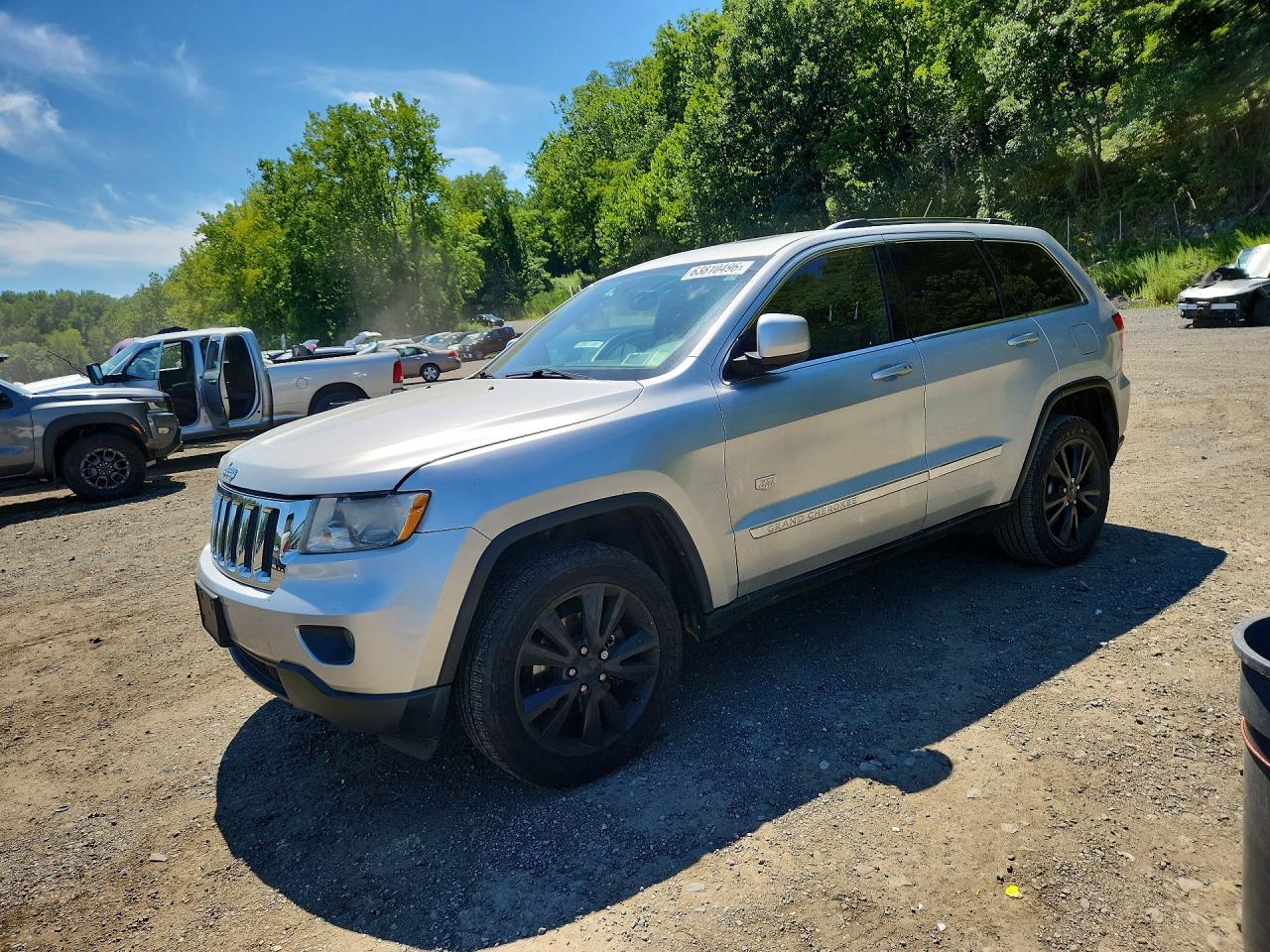 1J4RR4GG8BC684203 · 2011 JEEP GRAND CHEROKEE