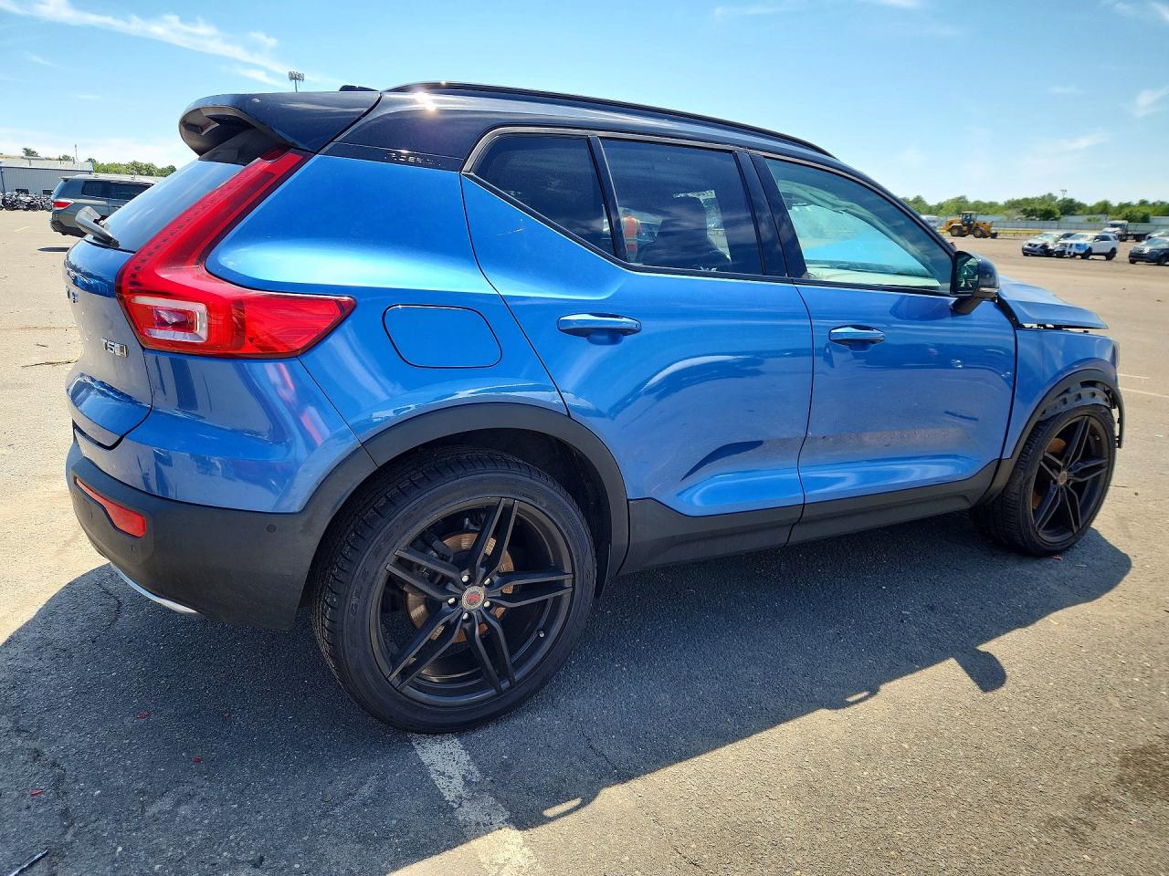 YV4162XZXK2006265 · 2019 VOLVO XC40 · 3/14
