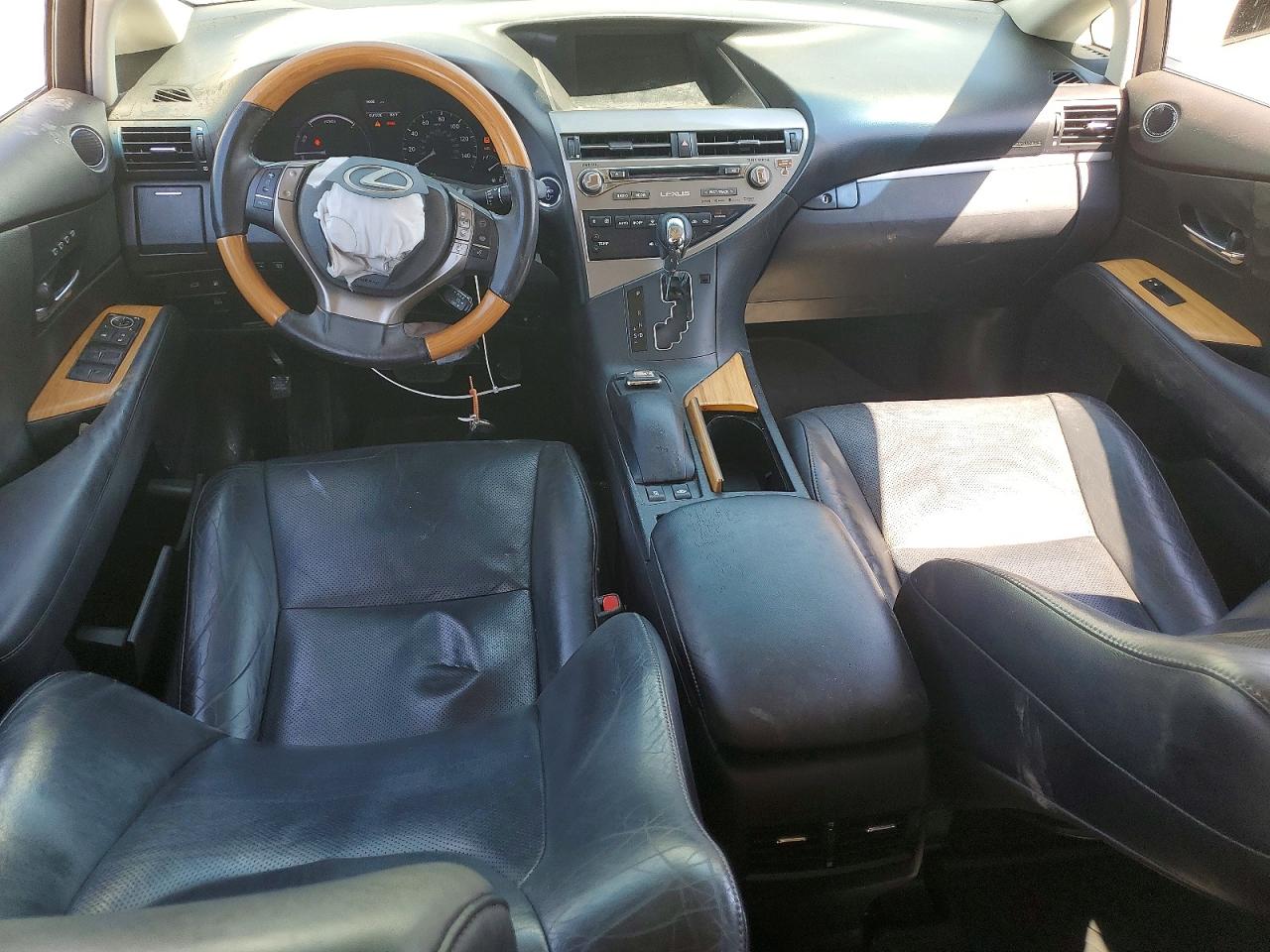 2T2BC1BA5FC009718 · 2015 LEXUS RX · 8/13
