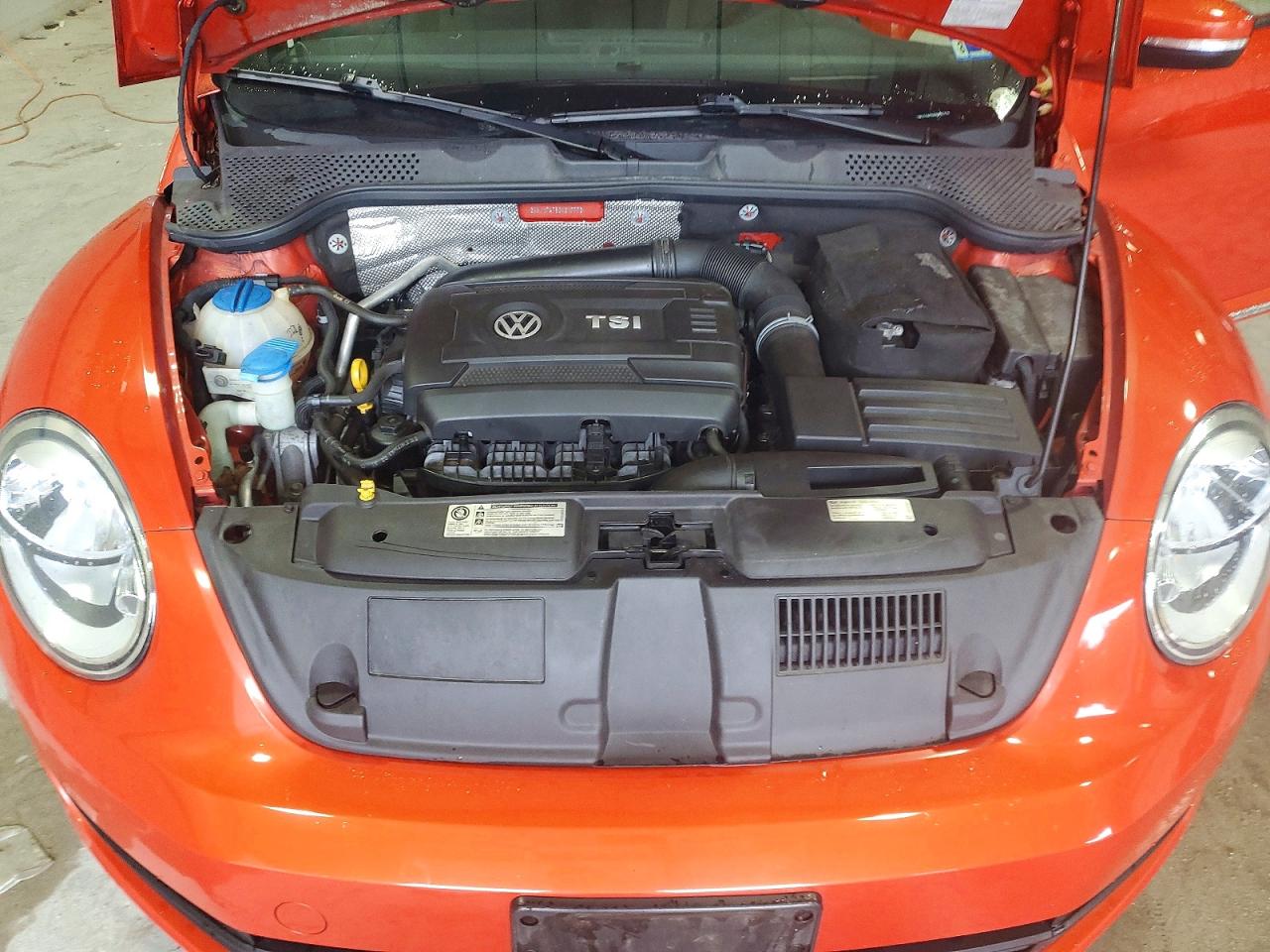 3VWJ17AT5GM617773 · 2016 VOLKSWAGEN BEETLE · 11/13