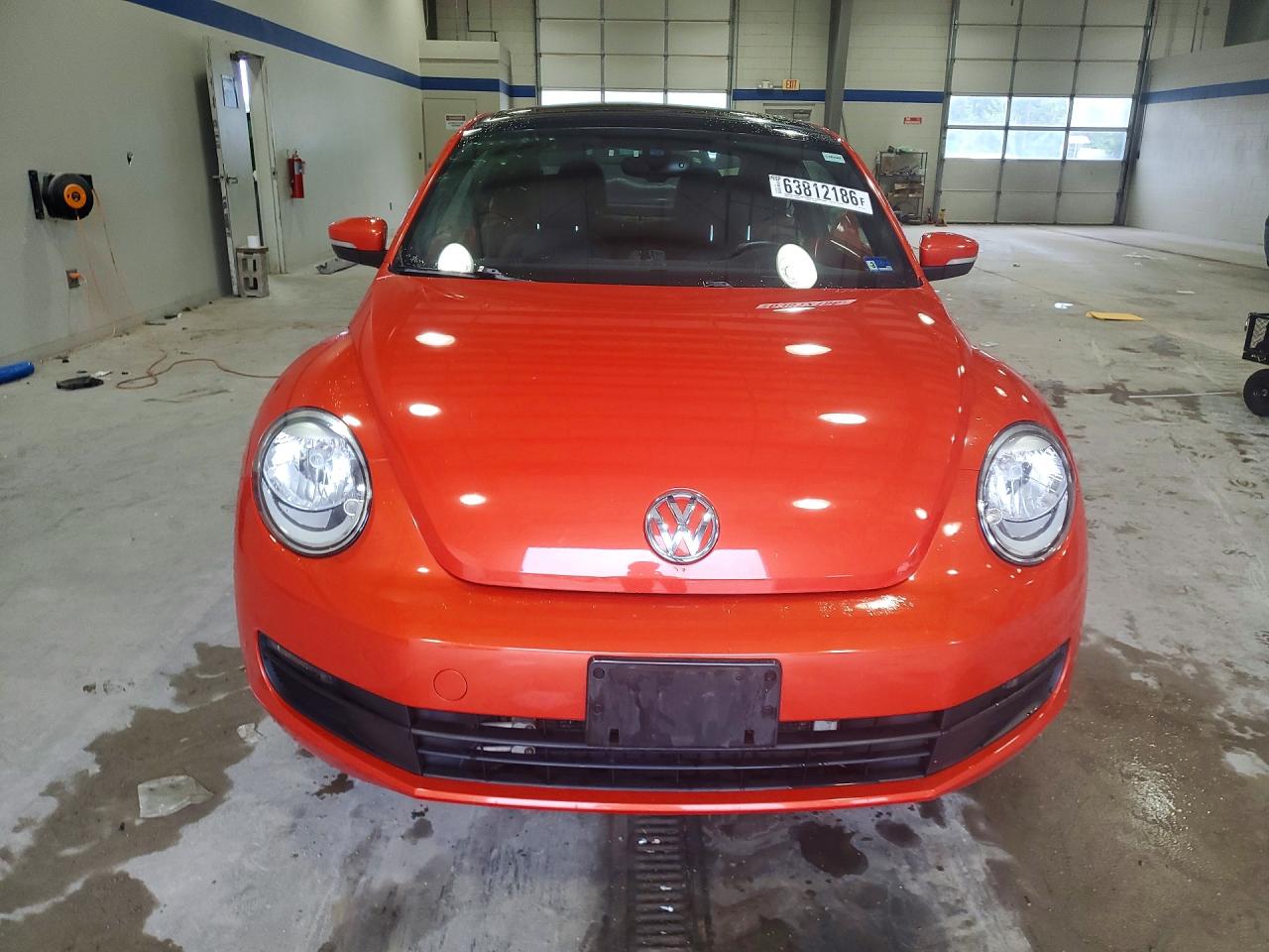 3VWJ17AT5GM617773 · 2016 VOLKSWAGEN BEETLE · 5/13