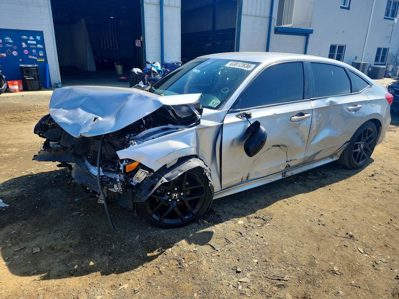 2HGFE2F52NH600842 · 2022 HONDA CIVIC
