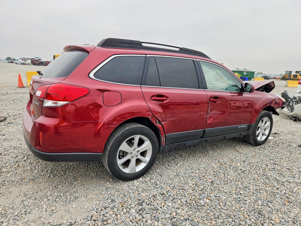 4S4BRCGC3D3271117 · 2013 SUBARU OUTBACK · 3/14