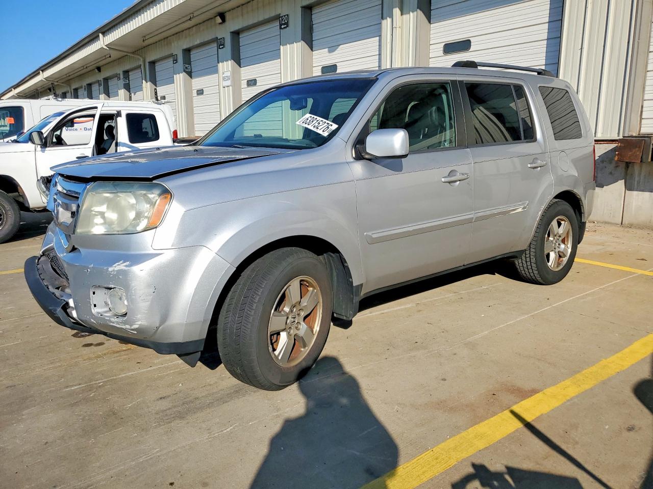 5FNYF4H62BB040277 · 2011 HONDA PILOT