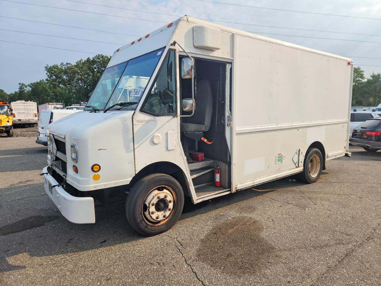 4UZAANBW46CW06548 · 2006 FREIGHTLINER MT45