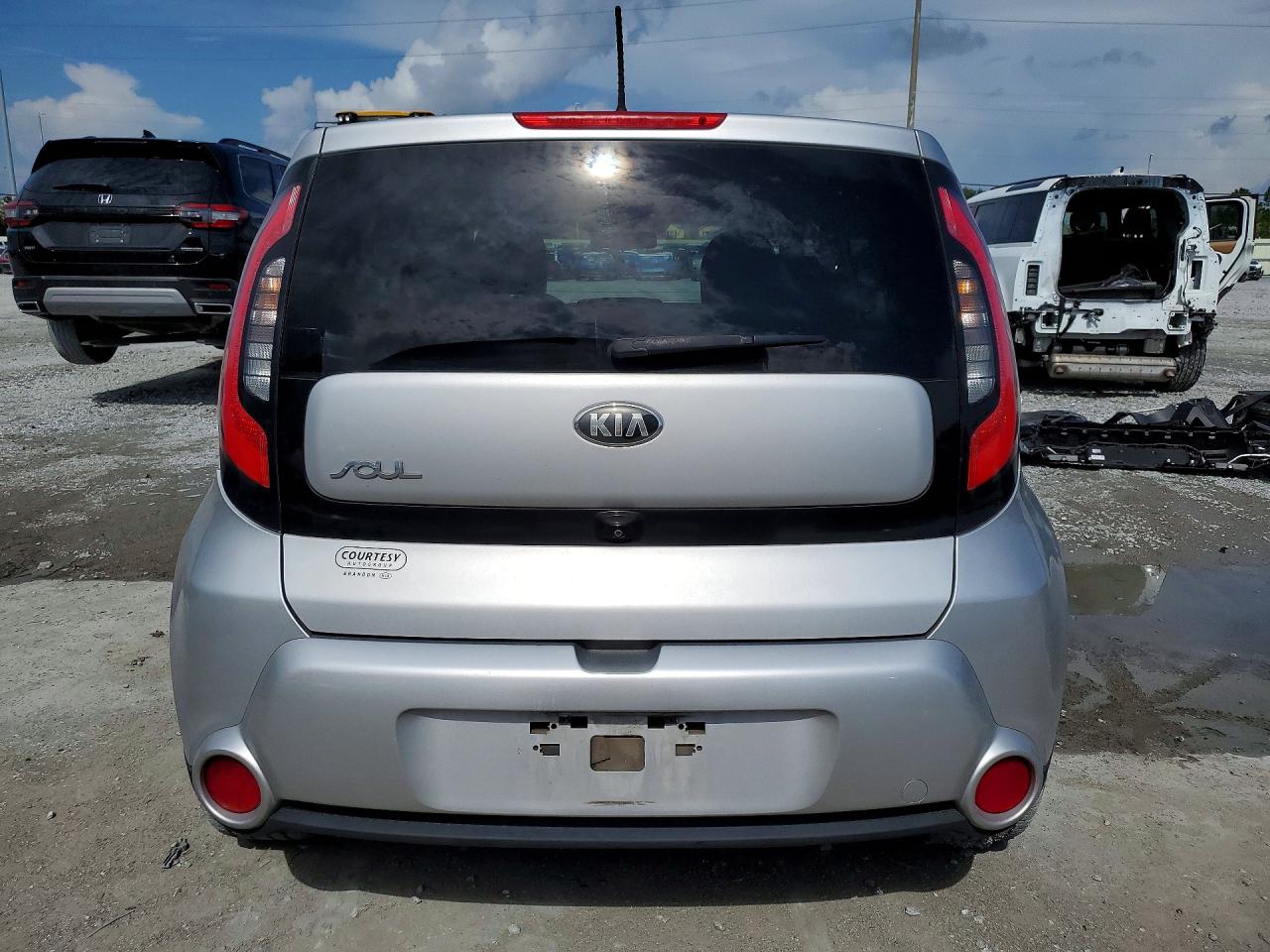 KNDJX3A57F7779179 · 2015 KIA SOUL · 6/13