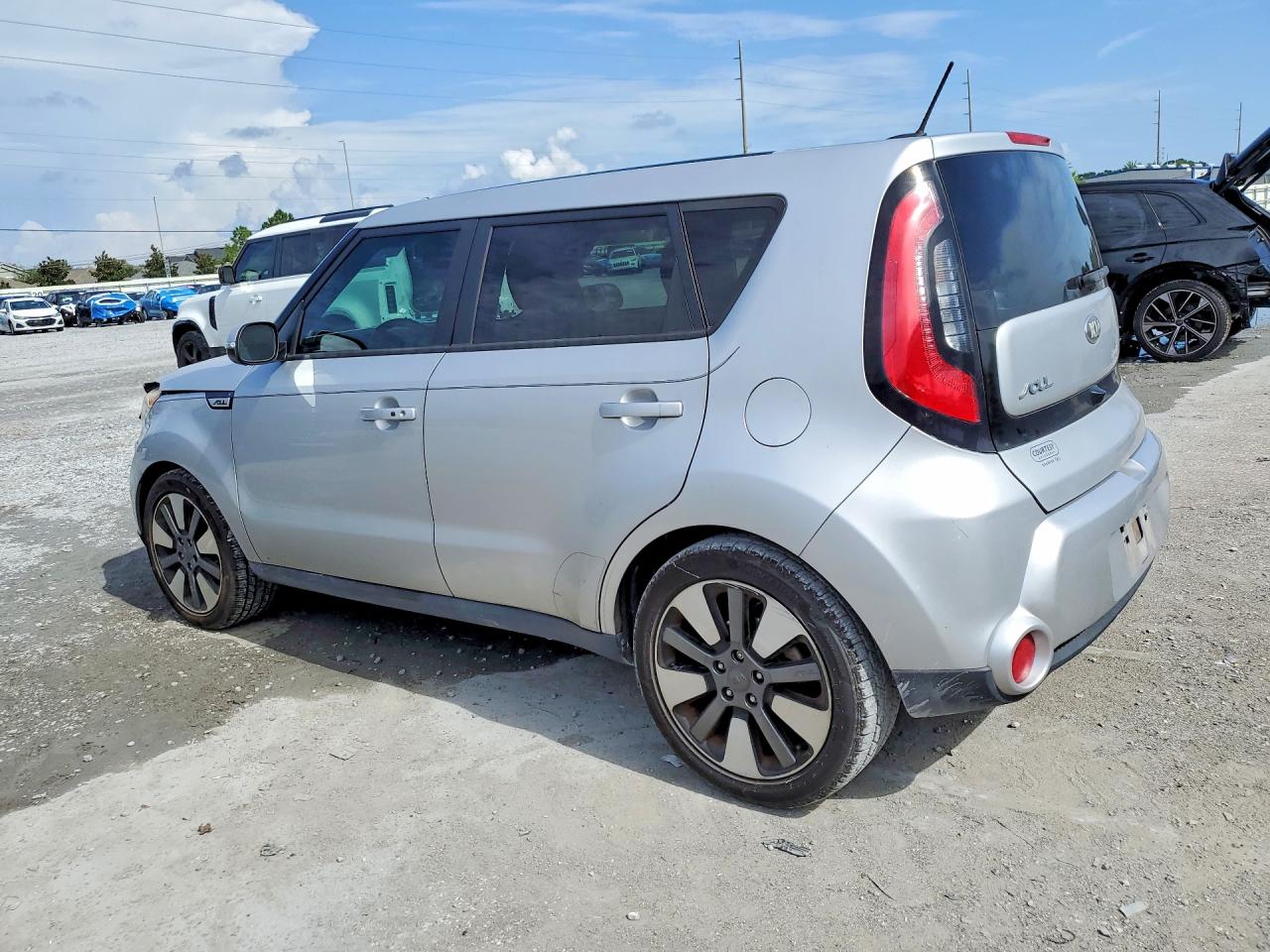 KNDJX3A57F7779179 · 2015 KIA SOUL · 2/13