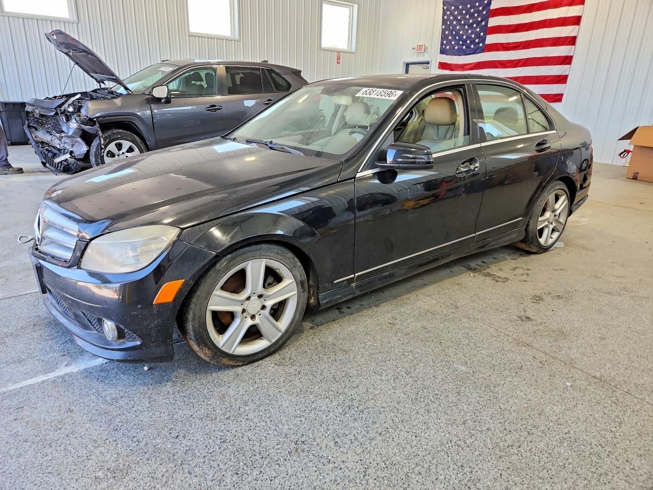 WDDGF8BB8AF445844 · 2010 MERCEDES-BENZ C