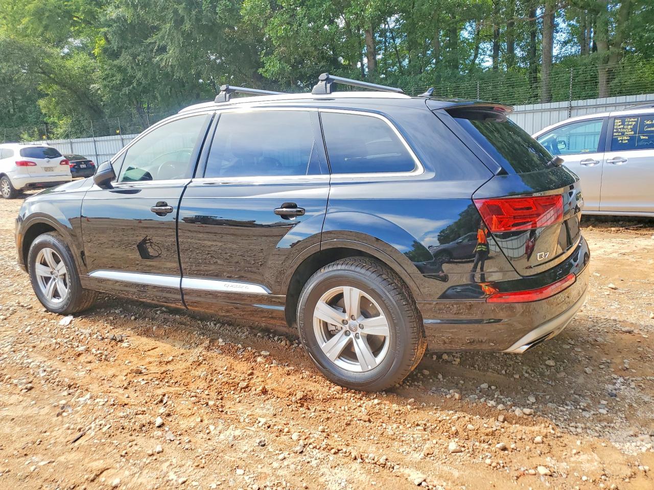 WA1AHAF79KD019126 · 2019 AUDI Q7 · 2/13