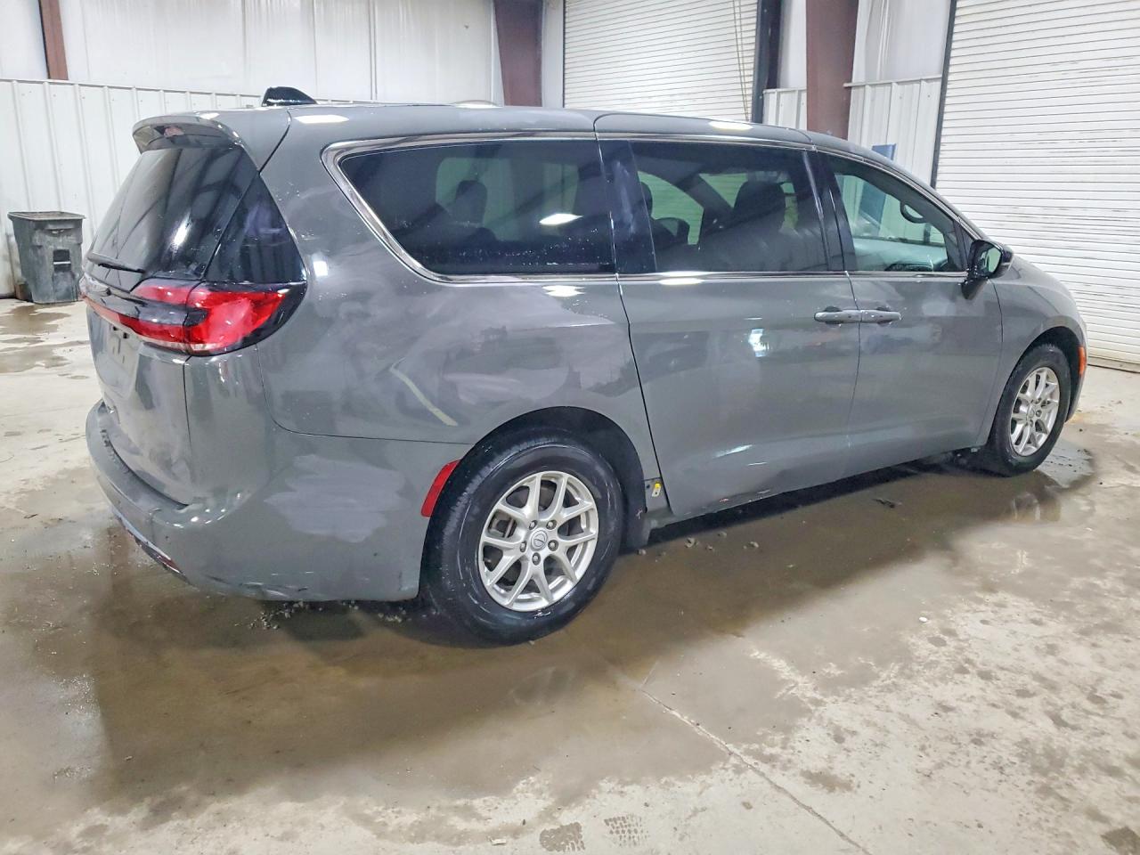 2C4RC1BG9SR587659 · 2025 CHRYSLER PACIFICA · 3/14