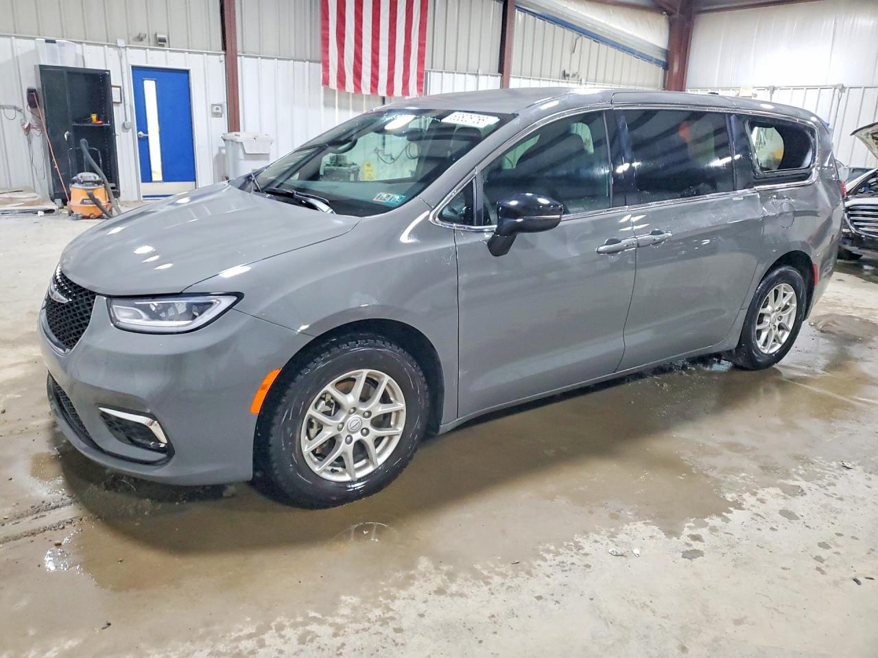 2025 CHRYSLER PACIFICA