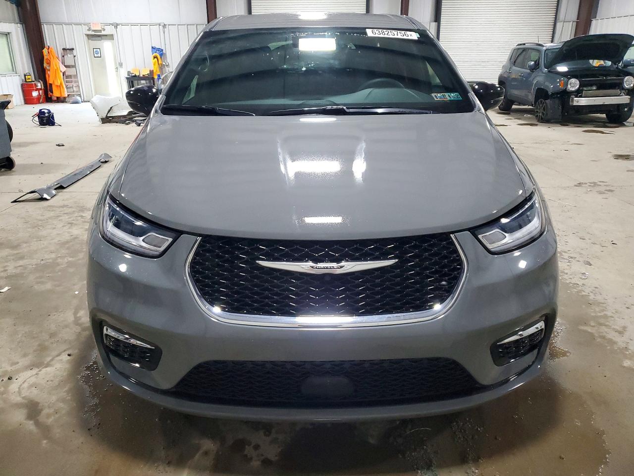 2C4RC1BG9SR587659 · 2025 CHRYSLER PACIFICA · 5/14