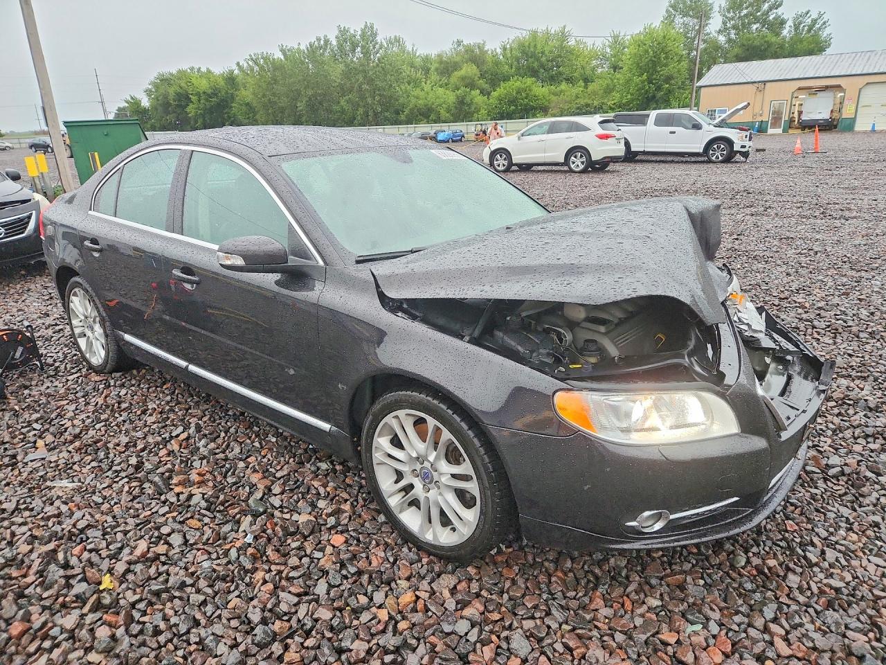 YV1AH852981057819 · 2008 VOLVO S80 · 4/12