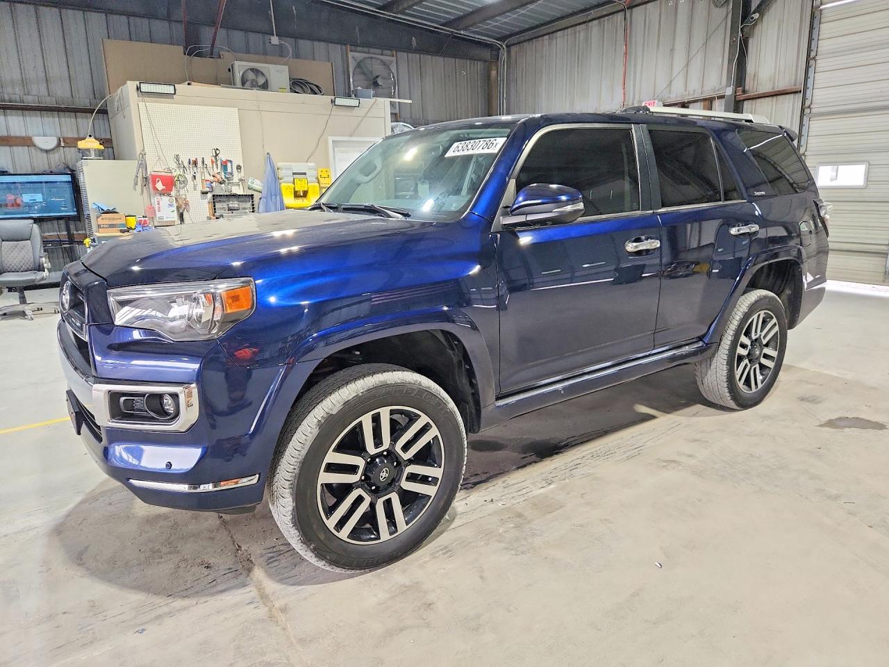 JTEKU5JR5N6004004 · 2022 TOYOTA 4RUNNER