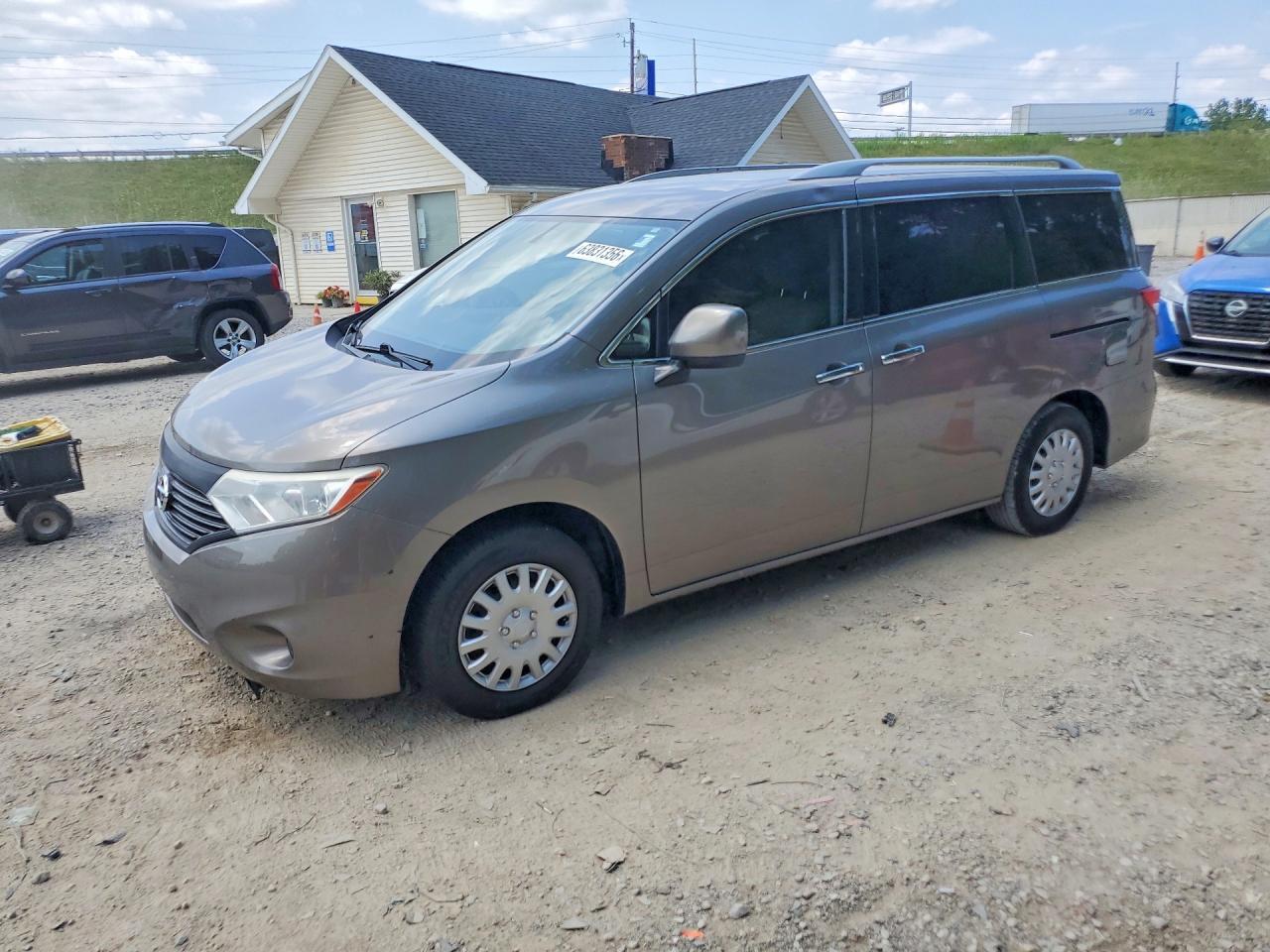 2016 NISSAN QUEST