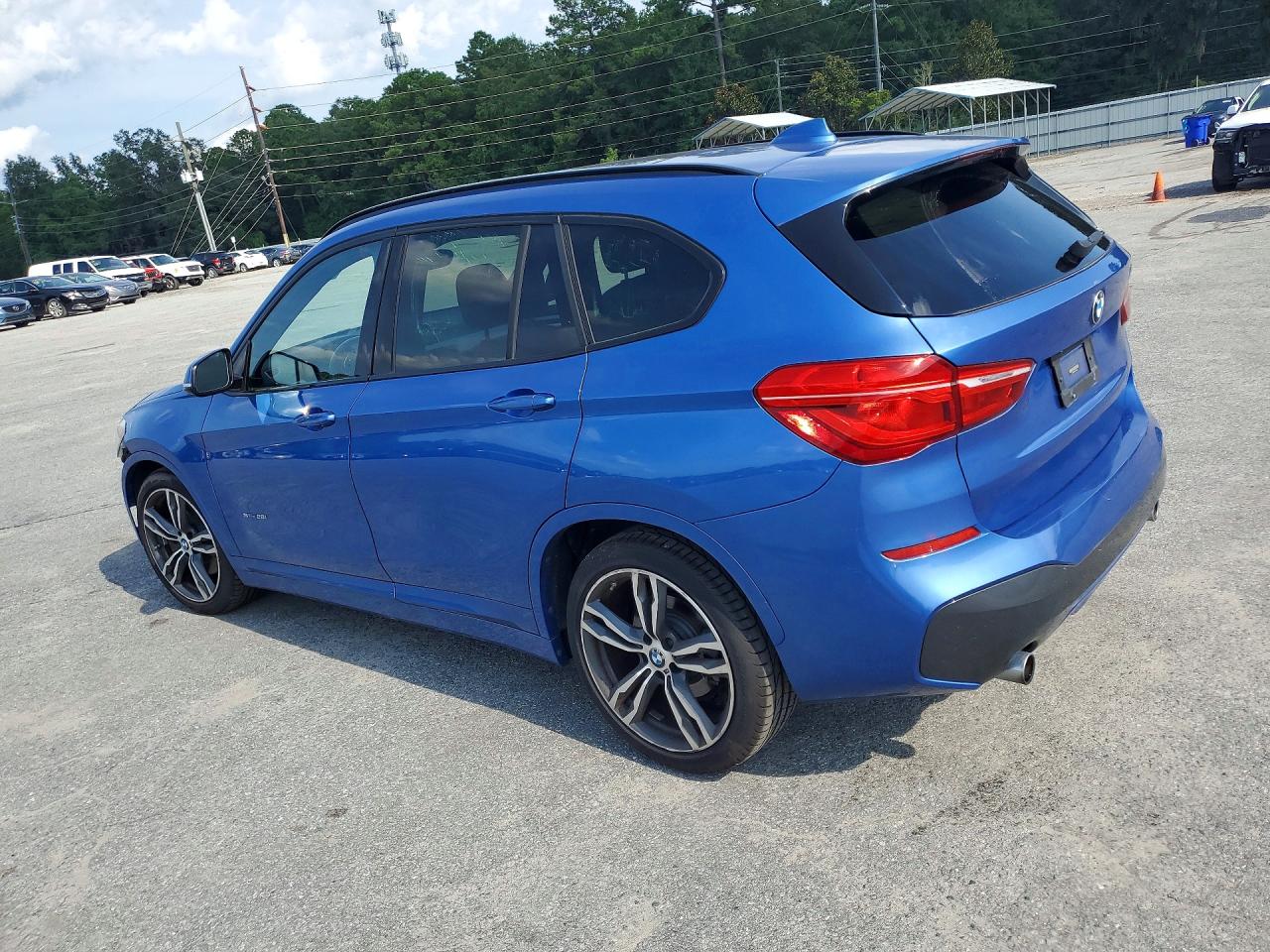 WBXHU7C33J5H42327 · 2018 BMW X1 · 2/13