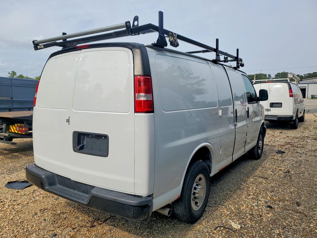 1GCZGGF78N1144607 · 2022 CHEVROLET EXPRESS G3500 · 3/13