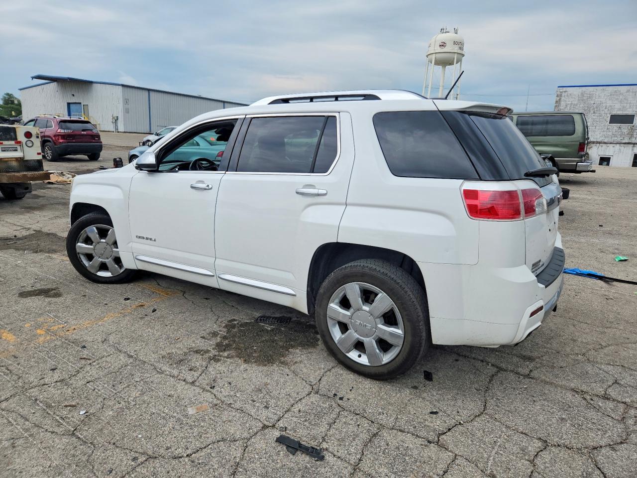 2GKFLZE35F6268443 · 2015 GMC TERRAIN · 2/13