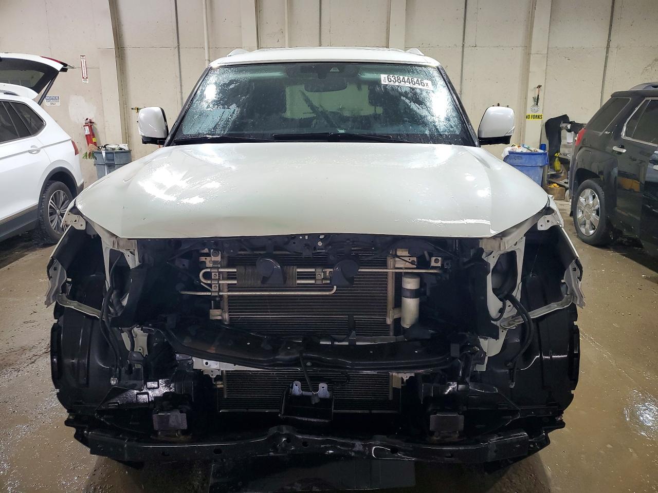 JN8AZ2NE6J9195260 · 2018 INFINITI QX80 · 5/14