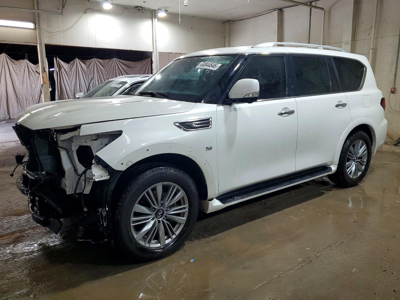 JN8AZ2NE6J9195260 · 2018 INFINITI QX80