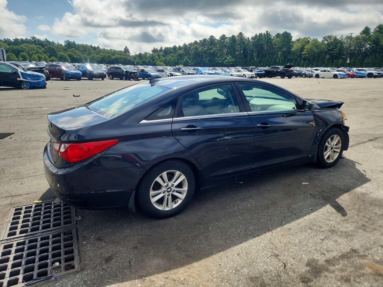 5NPEB4AC1DH624284 · 2013 HYUNDAI SONATA · 3/12