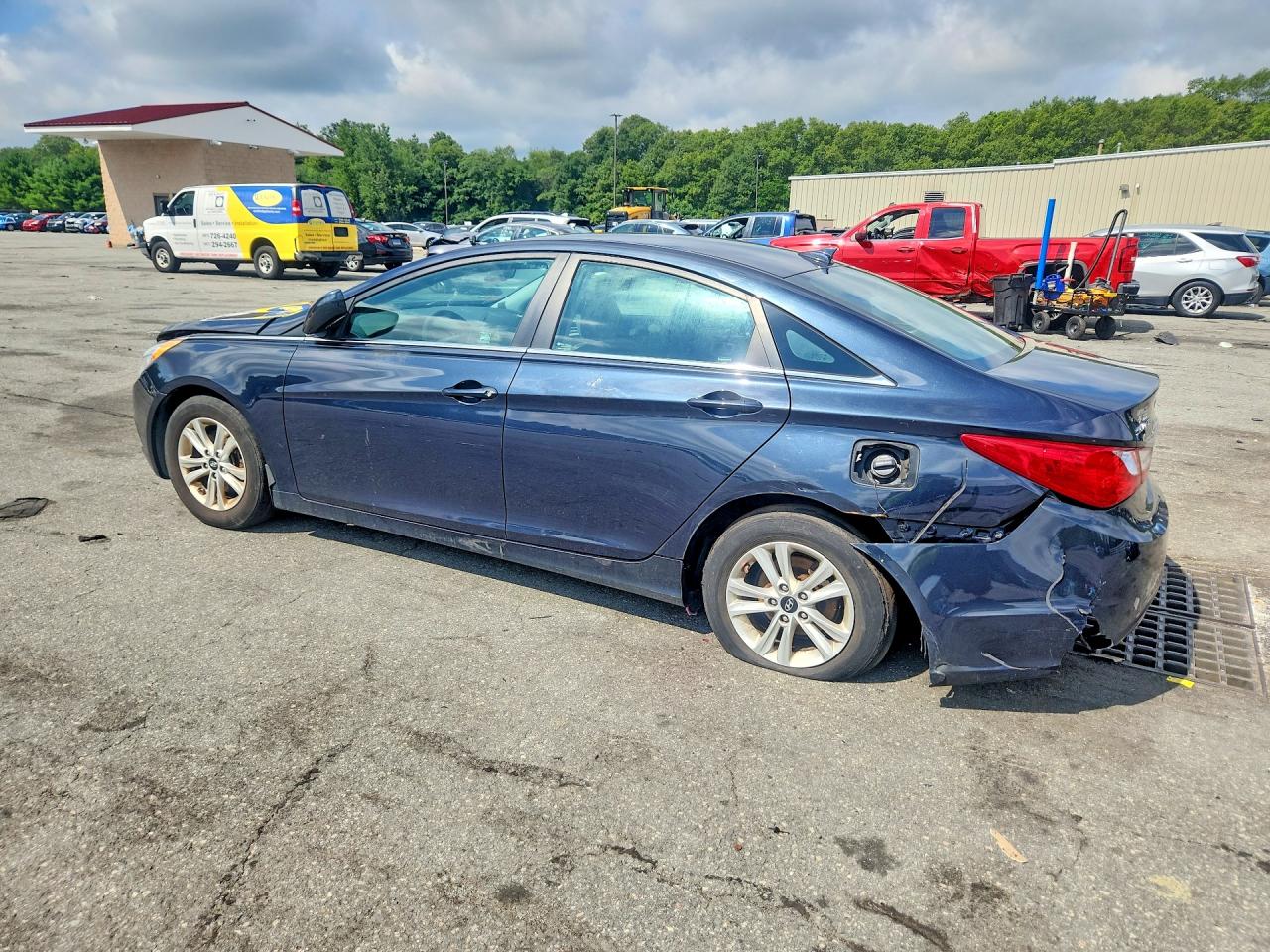 5NPEB4AC1DH624284 · 2013 HYUNDAI SONATA · 2/12