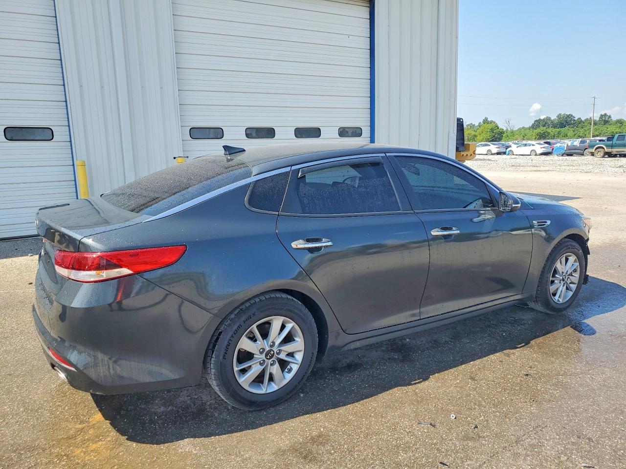KNAGT4L38G5072660 · 2016 KIA OPTIMA · 3/13