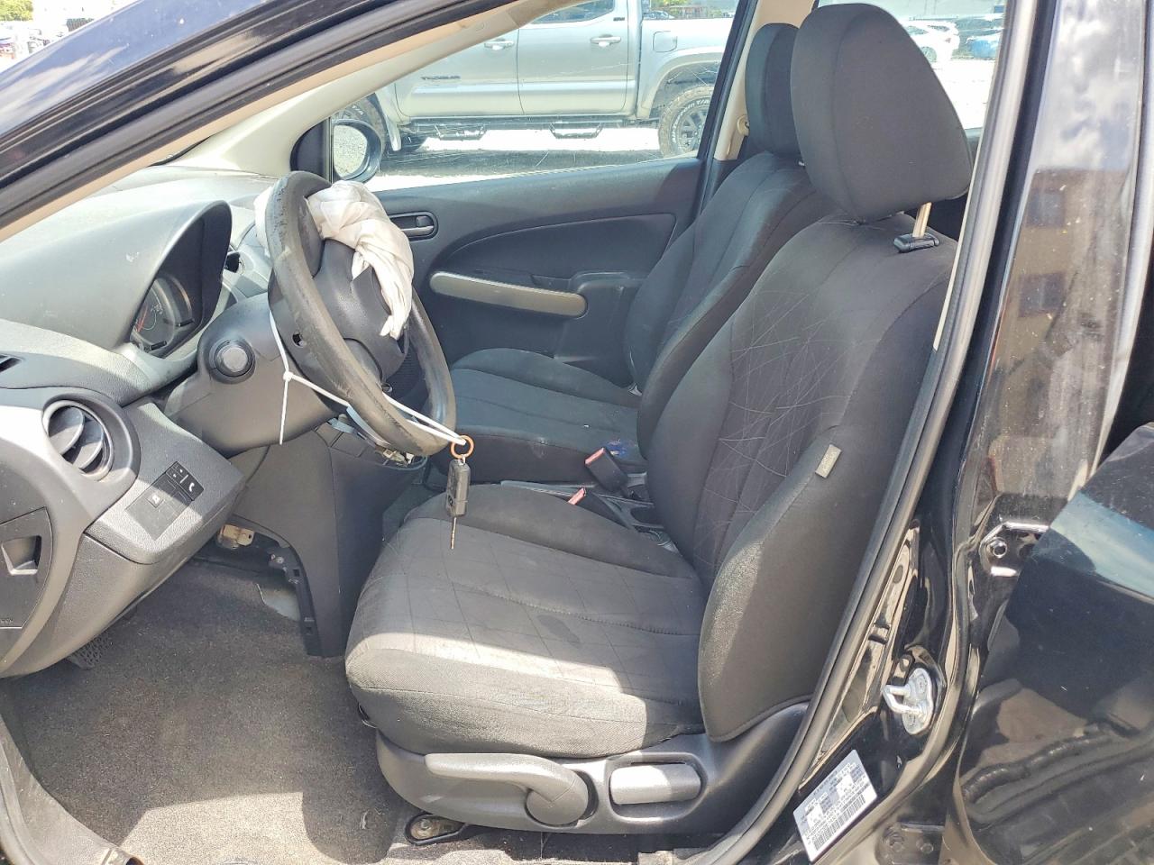 JM1DE1KZXE0182091 · 2014 MAZDA MAZDA2 · 7/13
